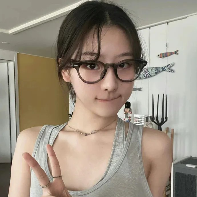 变态狂魔封面